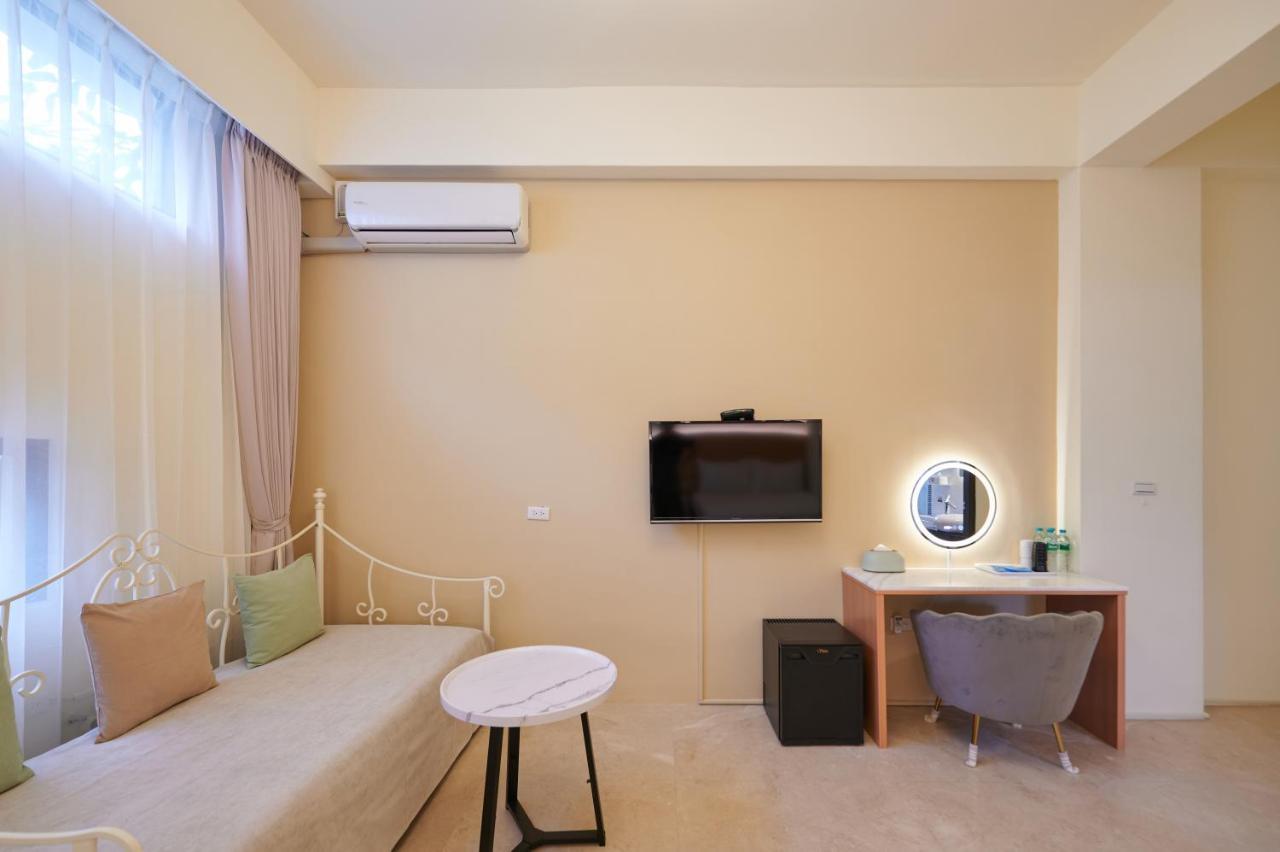 Avenue B&B Hualien City Exterior photo